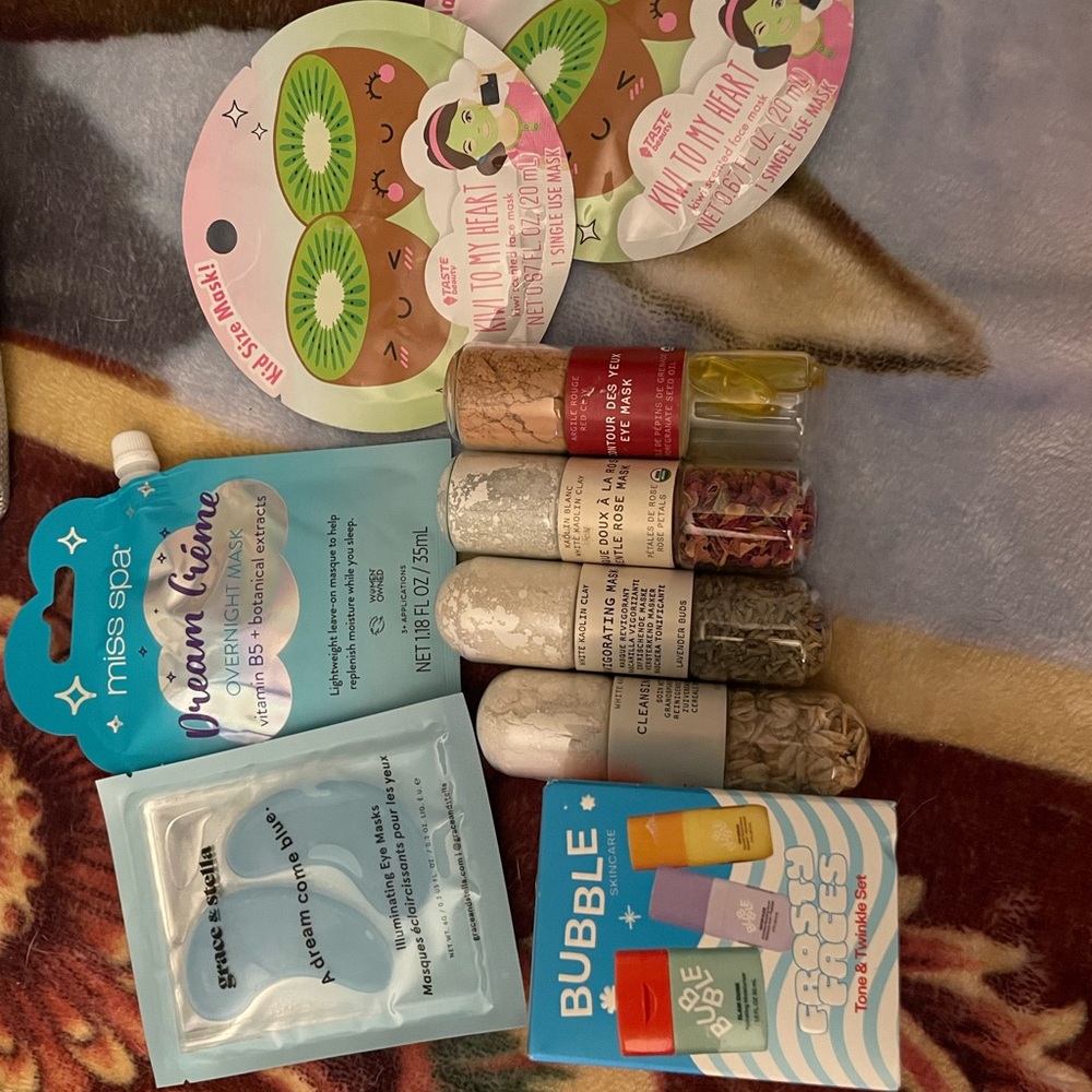 Face toner + masks bundle